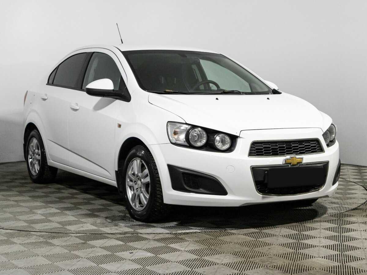 Купить Chevrolet Aveo с пробегом. Фото: #2