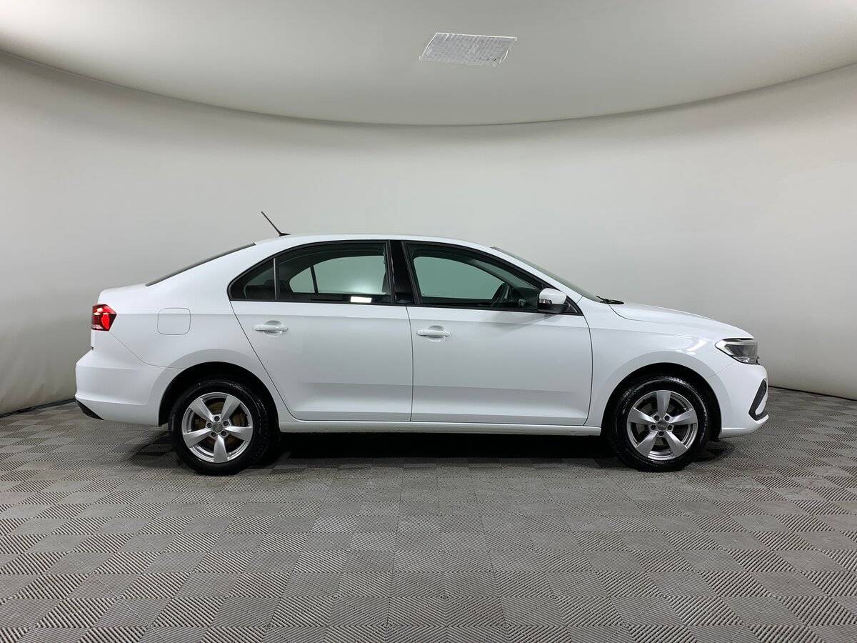 Купить Volkswagen Polo с пробегом. Фото: #3