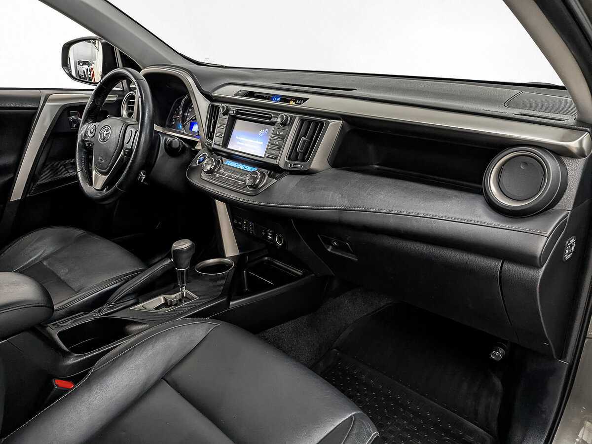 Купить Toyota RAV4 с пробегом. Фото: #12