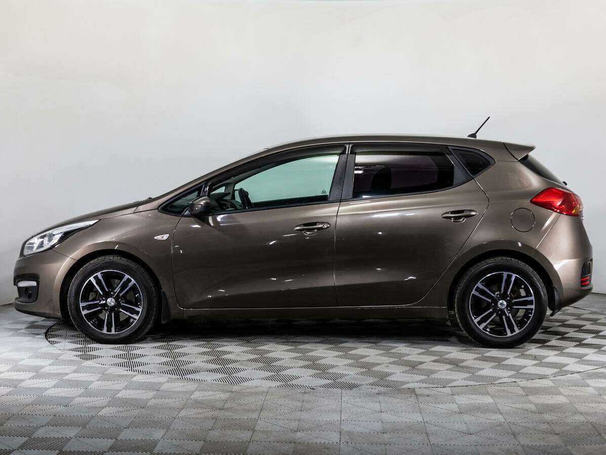 Купить Kia Ceed с пробегом. Фото: #7