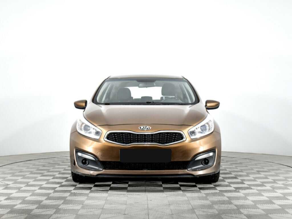 Купить Kia Ceed с пробегом. Фото: #1