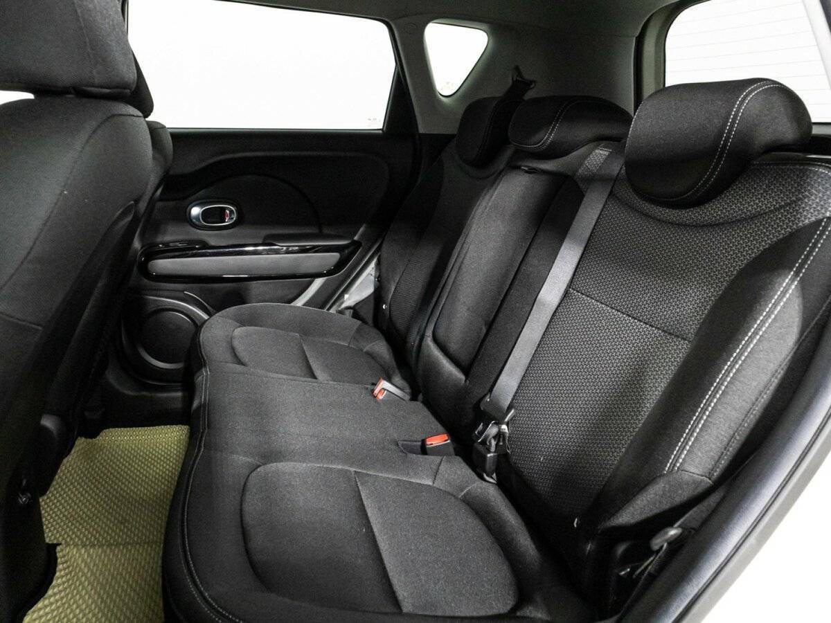 Купить Kia Soul с пробегом. Фото: #9
