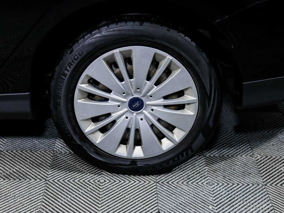 Купить Ford Focus с пробегом. Фото: #12