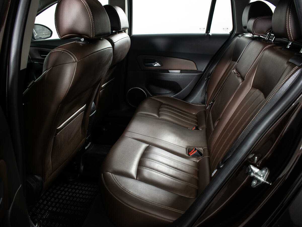 Купить Chevrolet Cruze с пробегом. Фото: #6