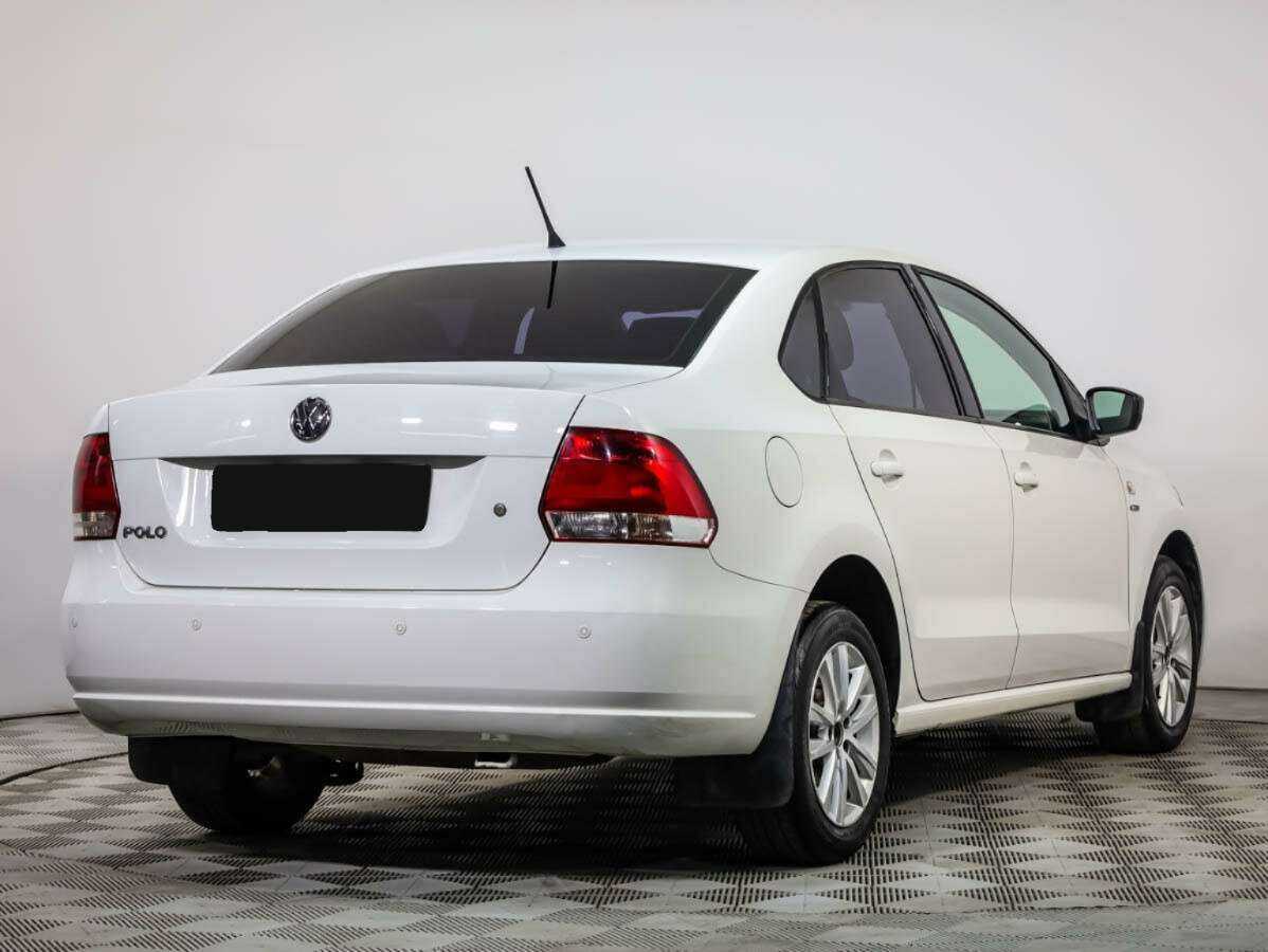 Купить Volkswagen Polo с пробегом. Фото: #3