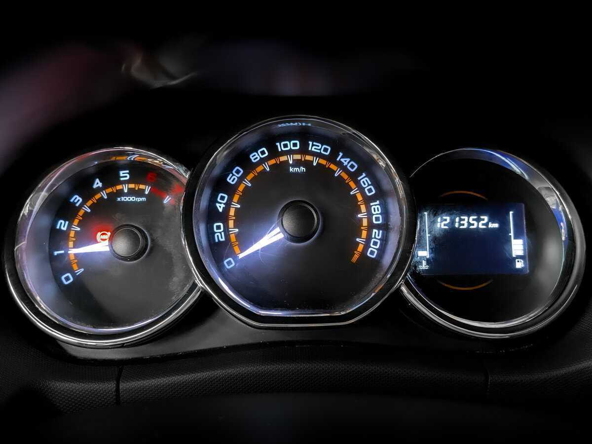 Купить Lada (ВАЗ) Largus с пробегом. Фото: #11