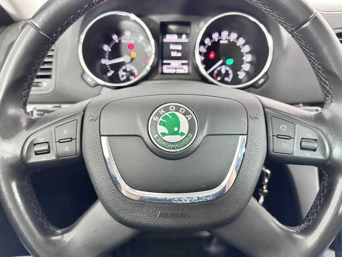 Купить Skoda Yeti с пробегом. Фото: #10