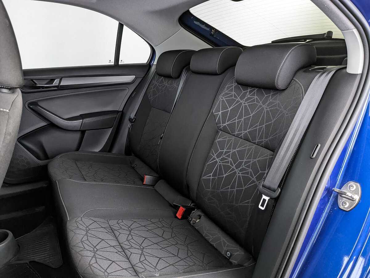 Купить Skoda Rapid с пробегом. Фото: #13