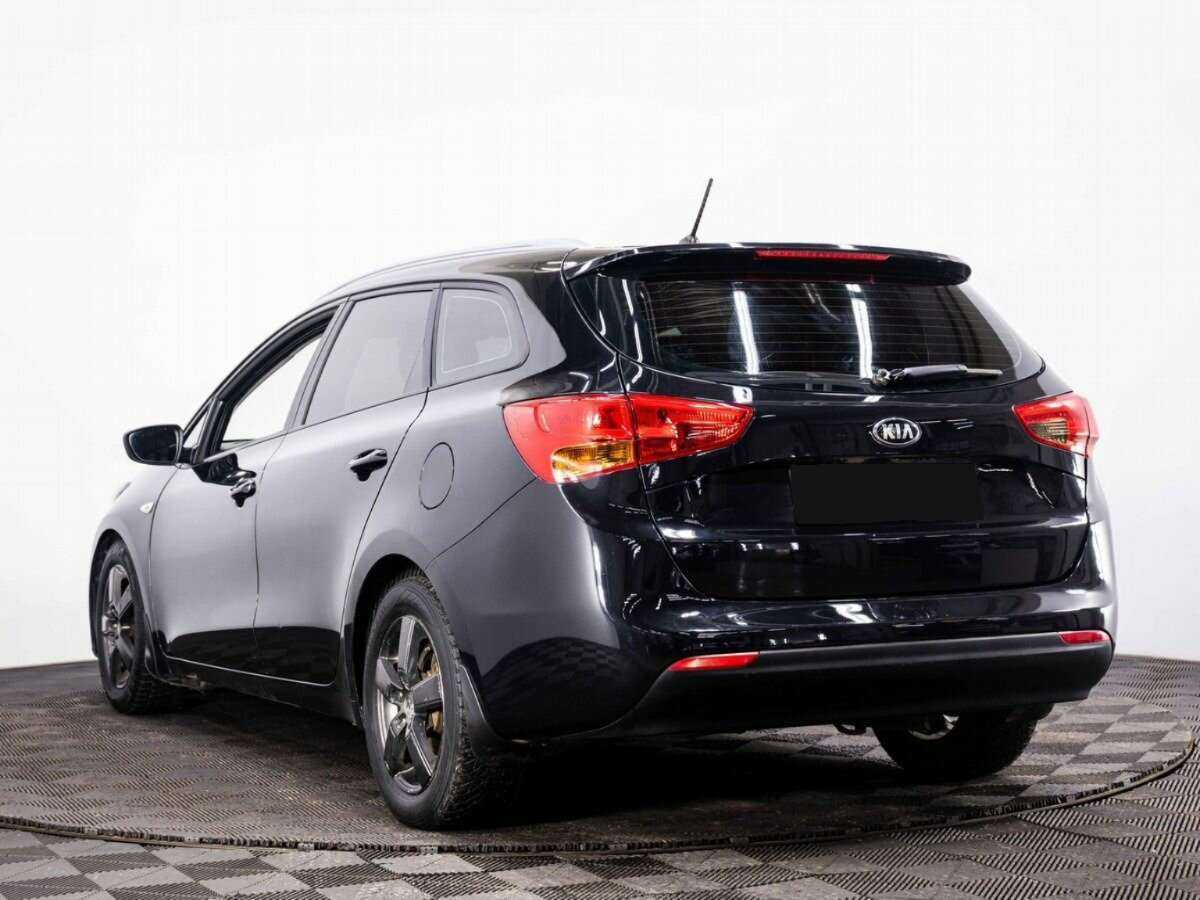 Купить Kia Ceed с пробегом. Фото: #3