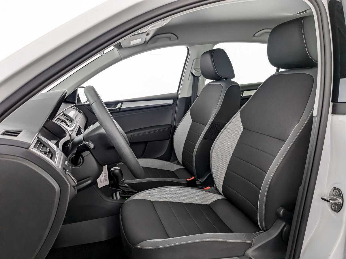 Купить Skoda Rapid с пробегом. Фото: #15