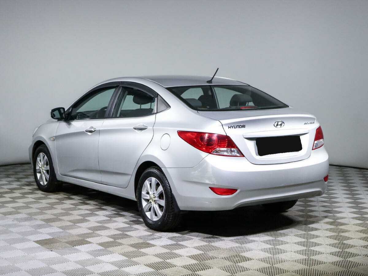 Купить Hyundai Solaris с пробегом. Фото: #5