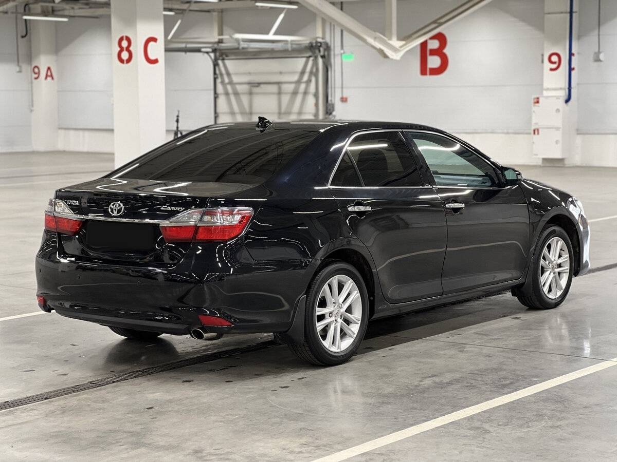Купить Toyota Camry с пробегом. Фото: #4