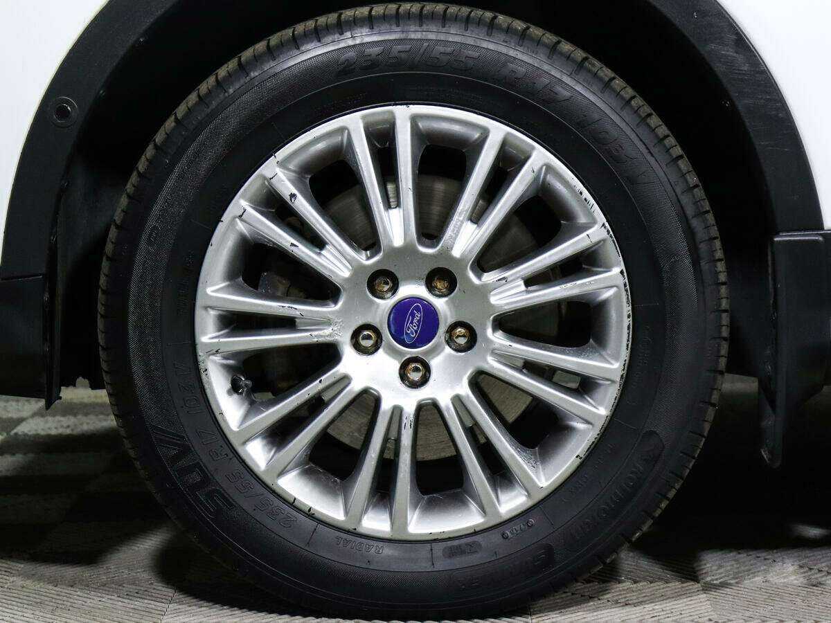 Купить Ford Kuga с пробегом. Фото: #19