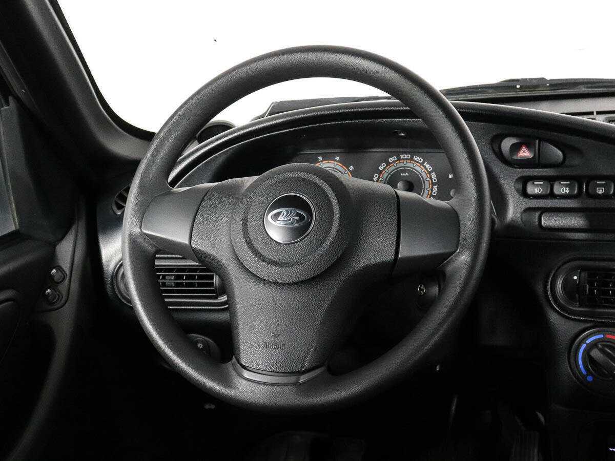 Купить Lada (ВАЗ) Niva с пробегом. Фото: #11