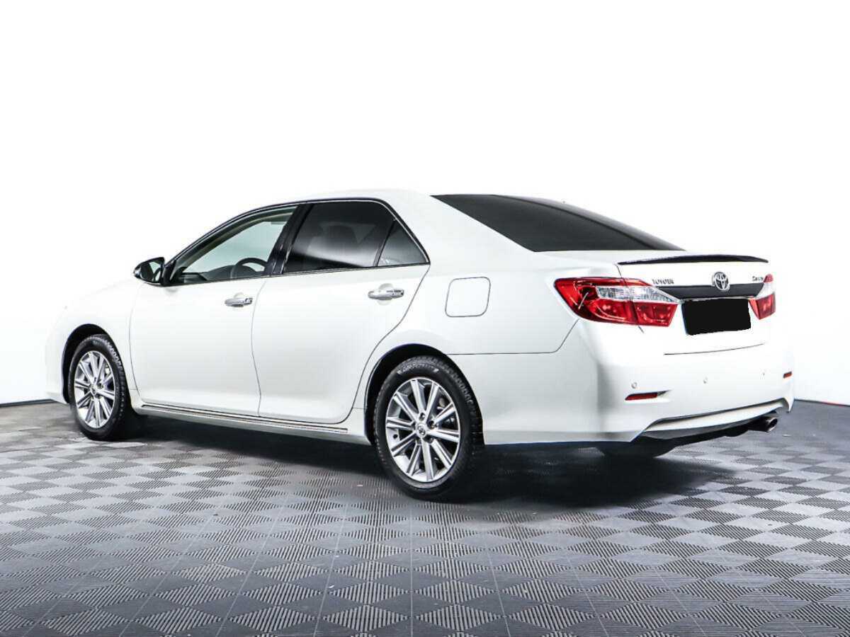 Купить Toyota Camry с пробегом. Фото: #6