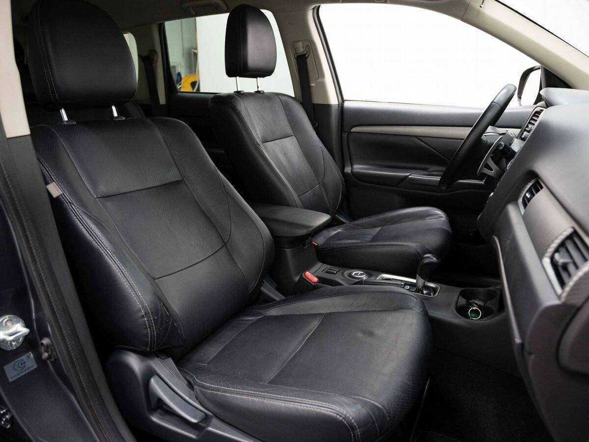 Купить Mitsubishi Outlander с пробегом. Фото: #11