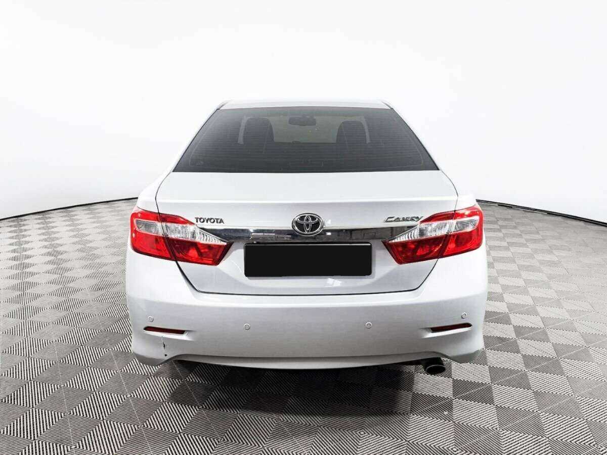 Купить Toyota Camry с пробегом. Фото: #4