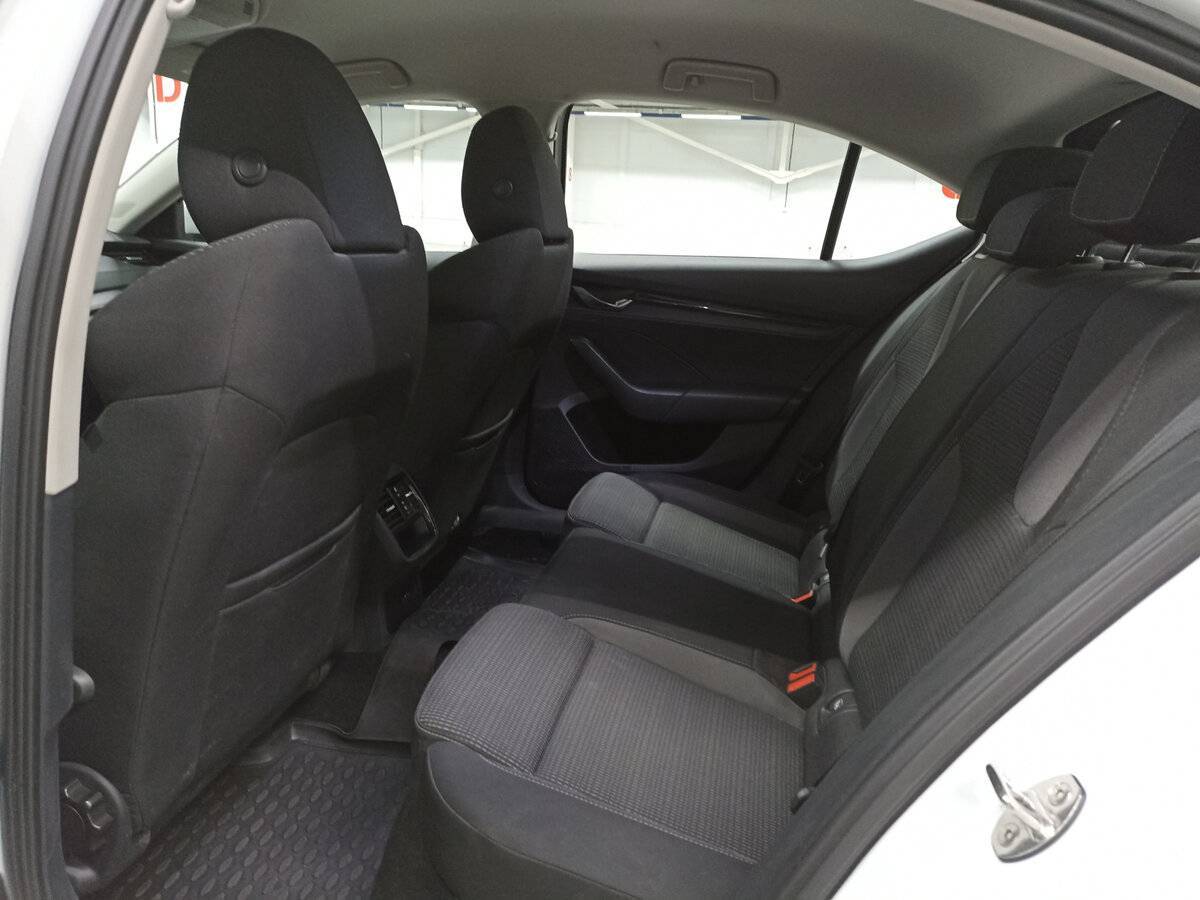 Купить Skoda Octavia с пробегом. Фото: #11
