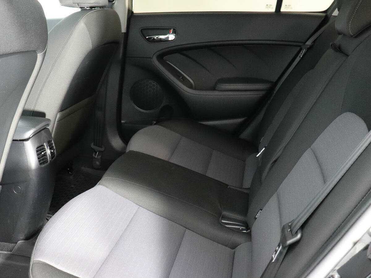 Купить Kia Cerato с пробегом. Фото: #10