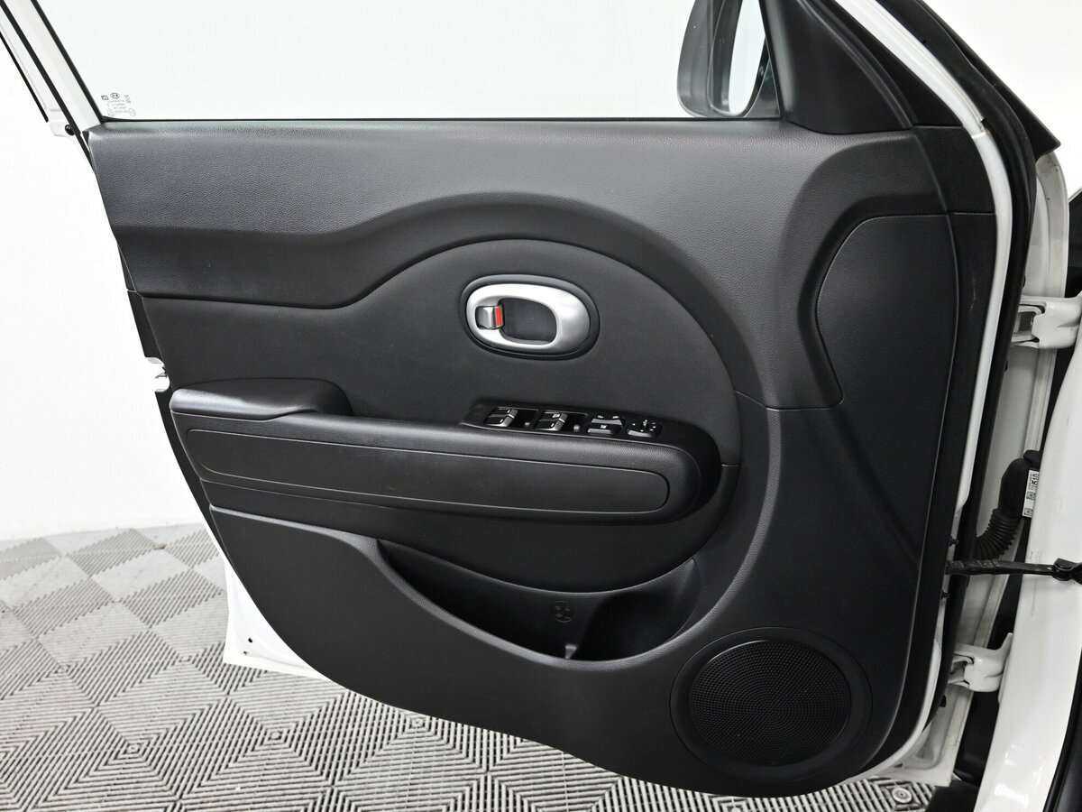 Купить Kia Soul с пробегом. Фото: #12