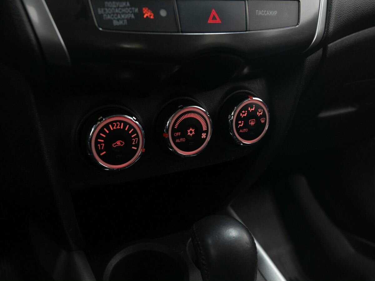 Купить Mitsubishi ASX с пробегом. Фото: #18