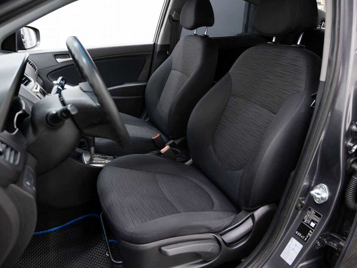 Купить Hyundai Solaris с пробегом. Фото: #9