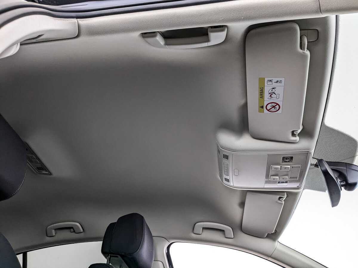 Купить Volkswagen Passat с пробегом. Фото: #17