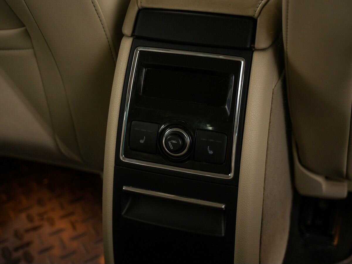 Купить Skoda Superb с пробегом. Фото: #9