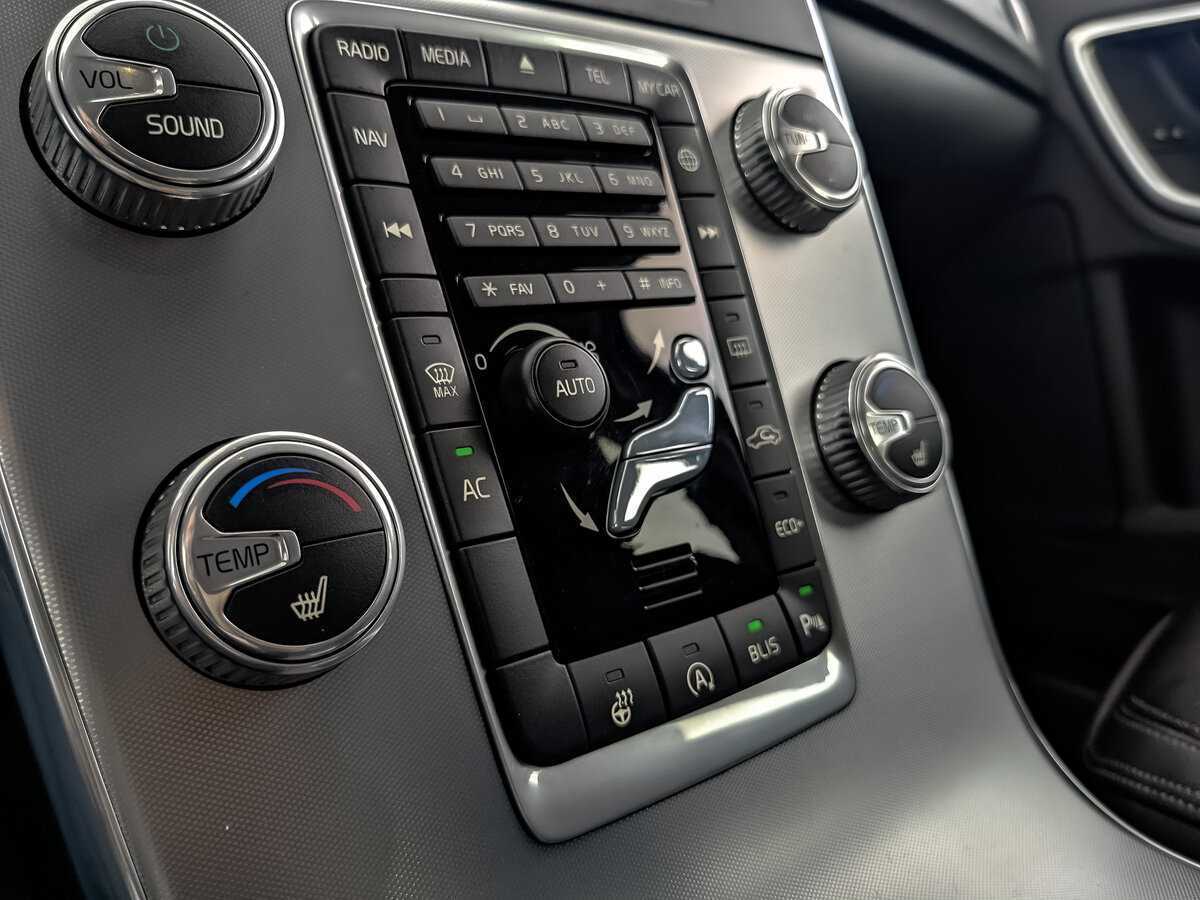 Купить Volvo S60 с пробегом. Фото: #15