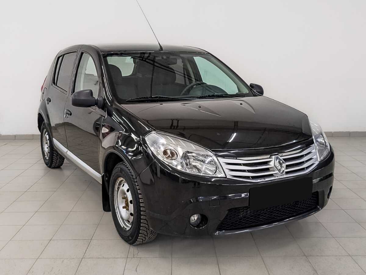 Купить Renault Sandero с пробегом. Фото: #2