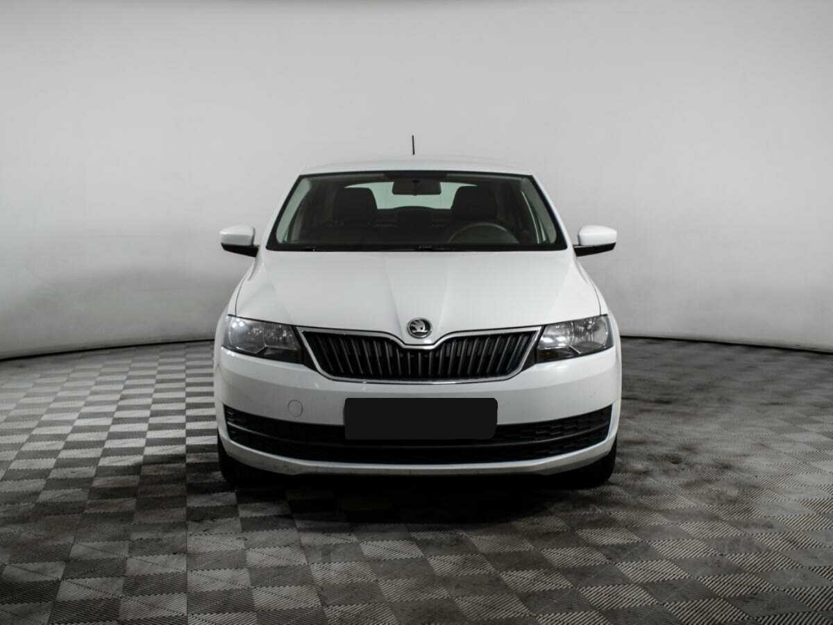 Купить Skoda Rapid с пробегом. Фото: #1