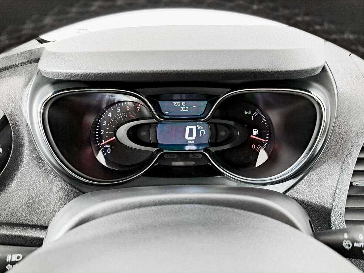 Купить Renault Kaptur с пробегом. Фото: #9