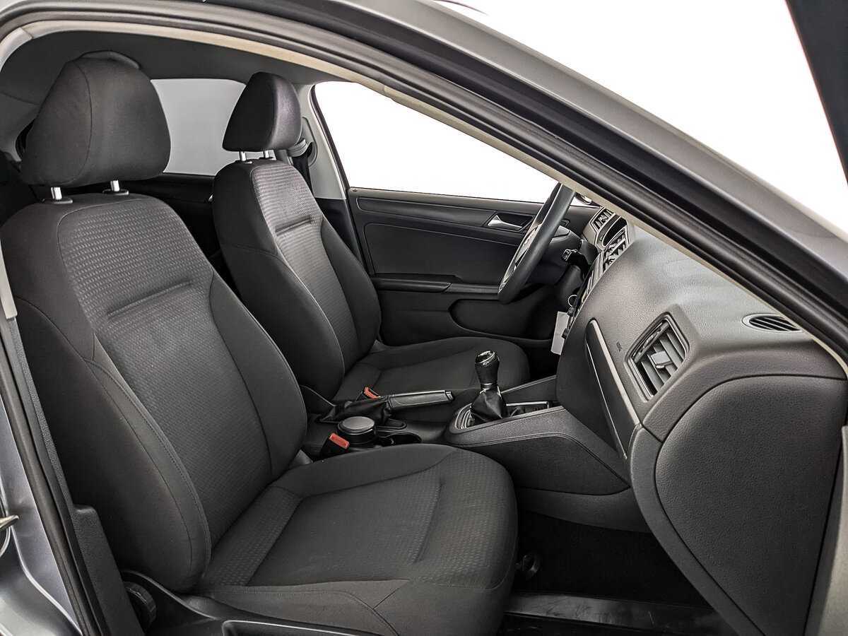 Купить Volkswagen Jetta с пробегом. Фото: #23
