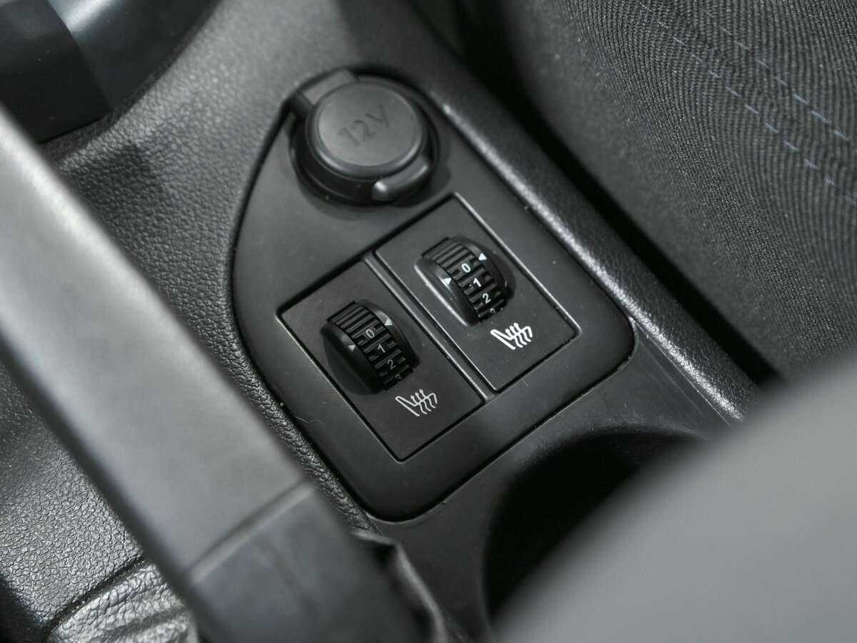 Купить Peugeot 408 с пробегом. Фото: #9