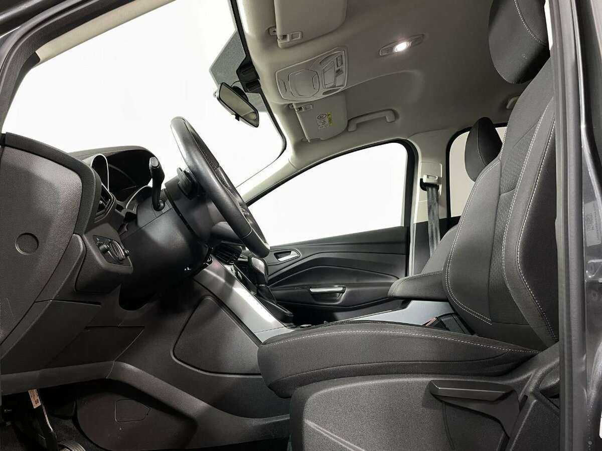 Купить Ford Kuga с пробегом. Фото: #9