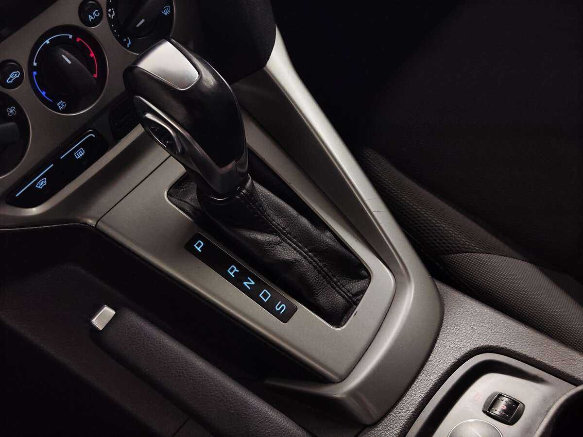 Купить Ford Focus с пробегом. Фото: #17