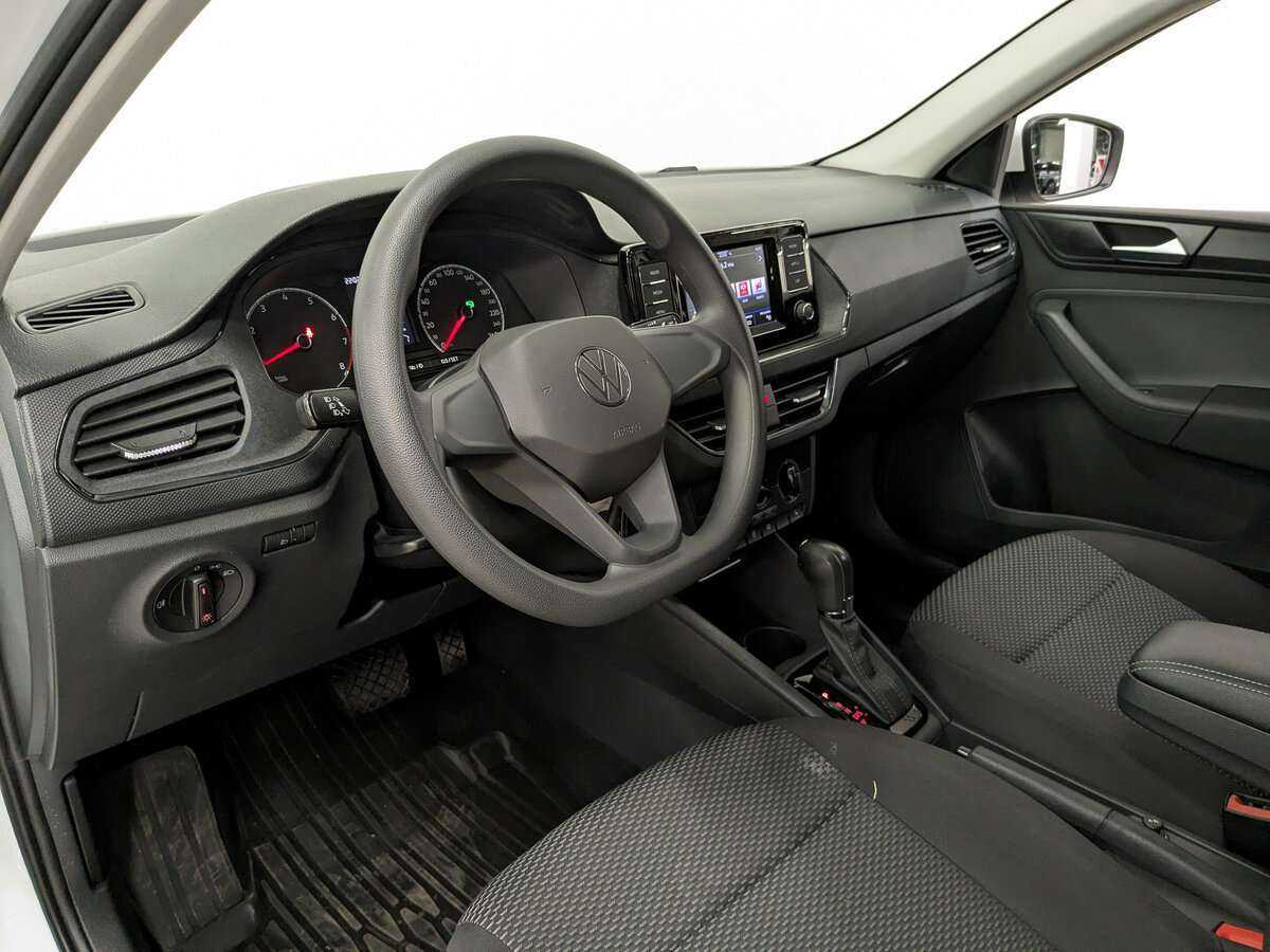 Купить Volkswagen Polo с пробегом. Фото: #10