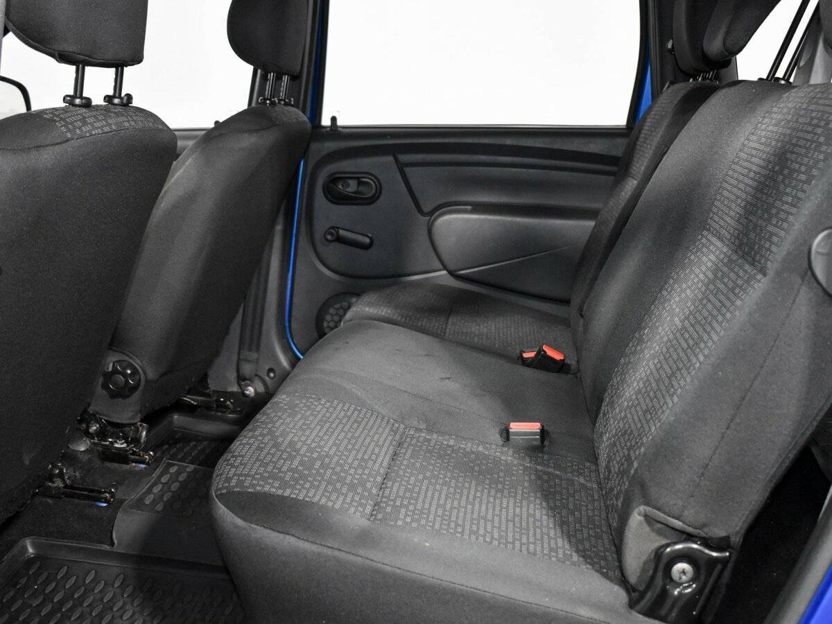 Купить Lada (ВАЗ) Largus с пробегом. Фото: #10