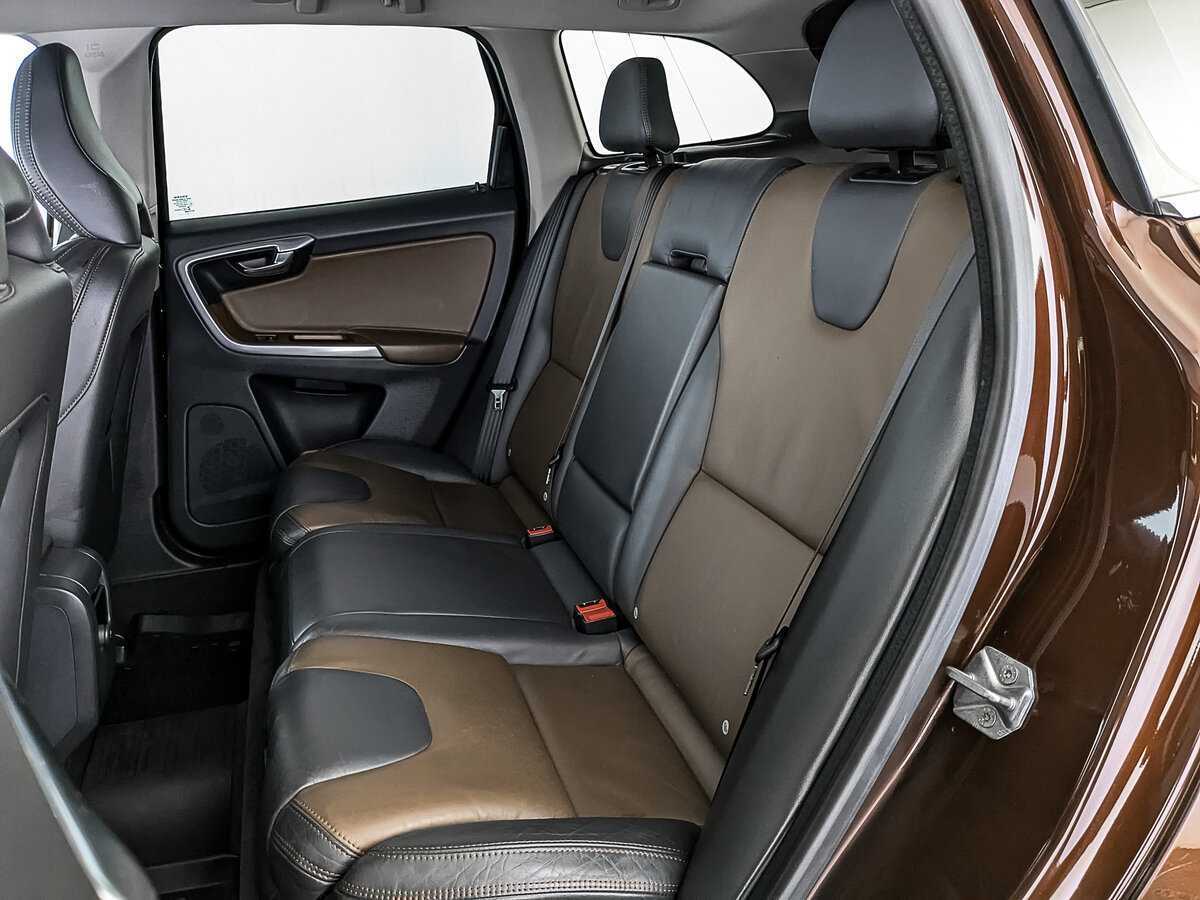 Купить Volvo XC60 с пробегом. Фото: #17