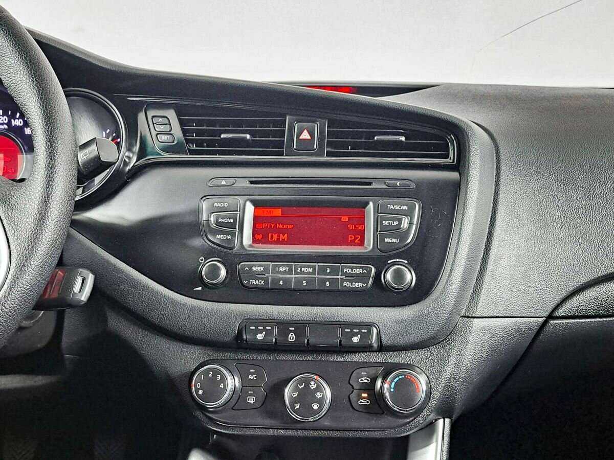 Купить Kia Ceed с пробегом. Фото: #11
