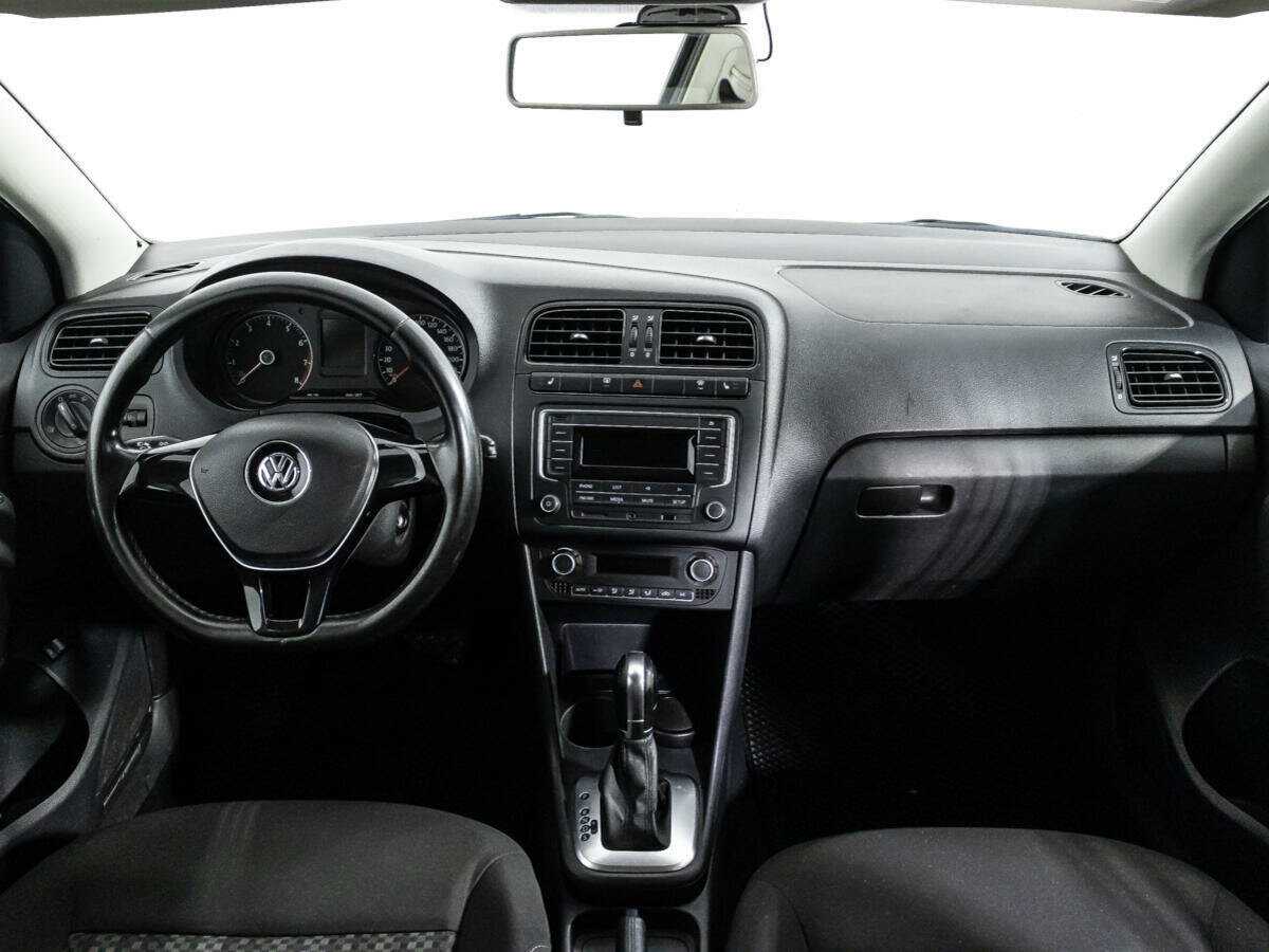 Купить Volkswagen Polo с пробегом. Фото: #12
