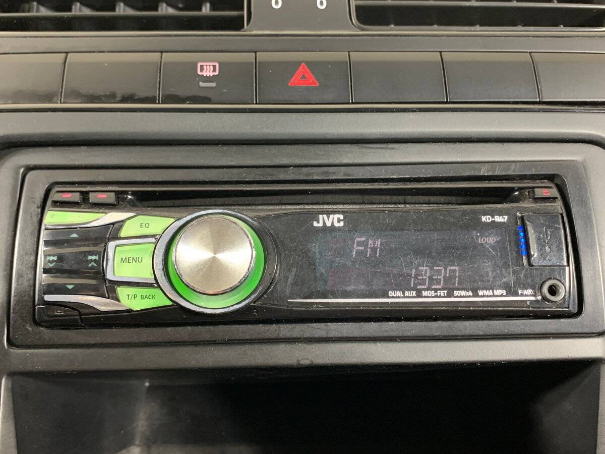 Купить Volkswagen Polo с пробегом. Фото: #14