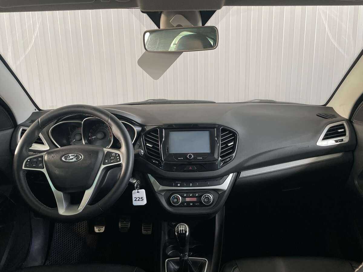 Купить Lada (ВАЗ) Vesta с пробегом. Фото: #8