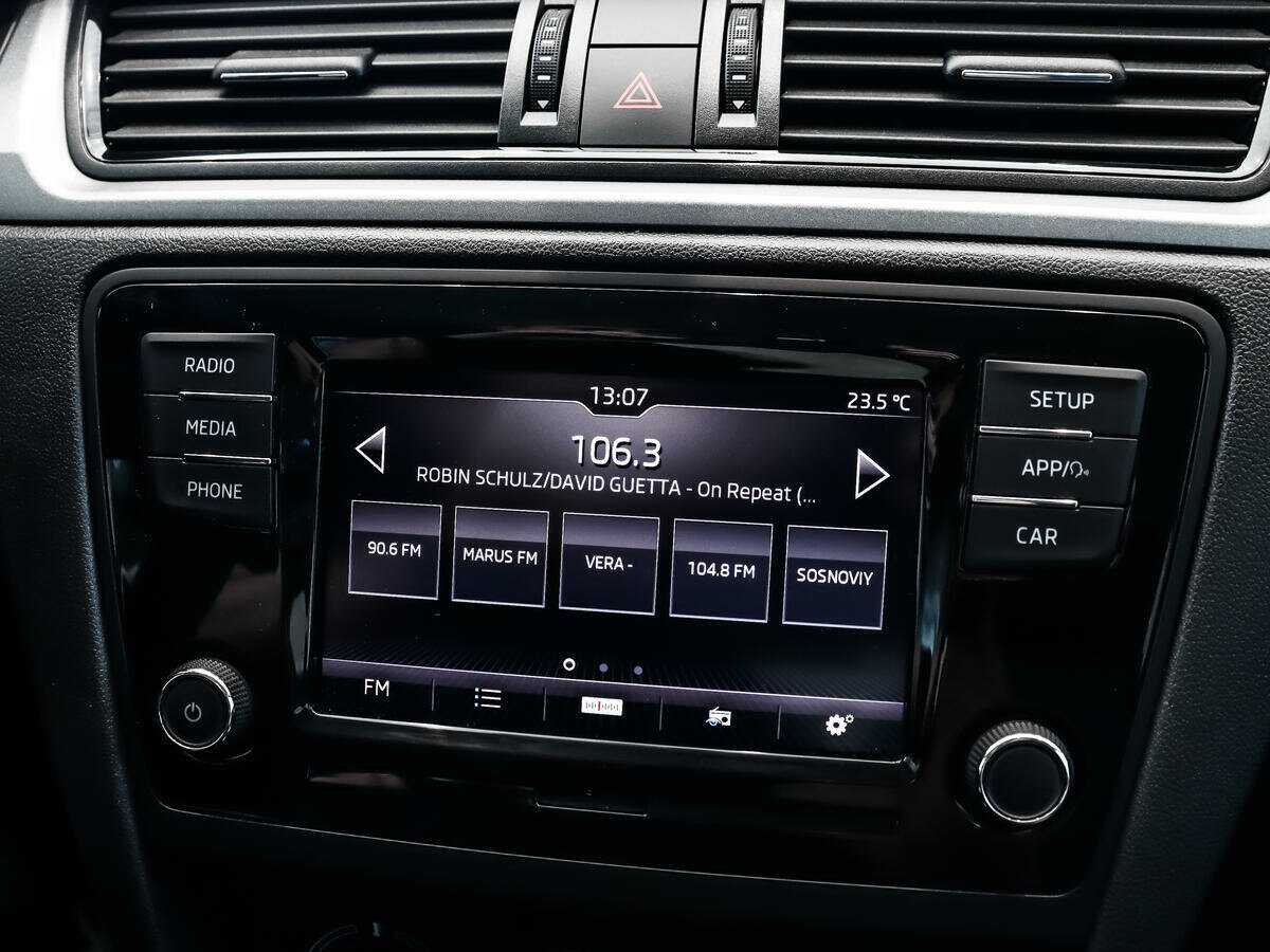 Купить Skoda Rapid с пробегом. Фото: #12