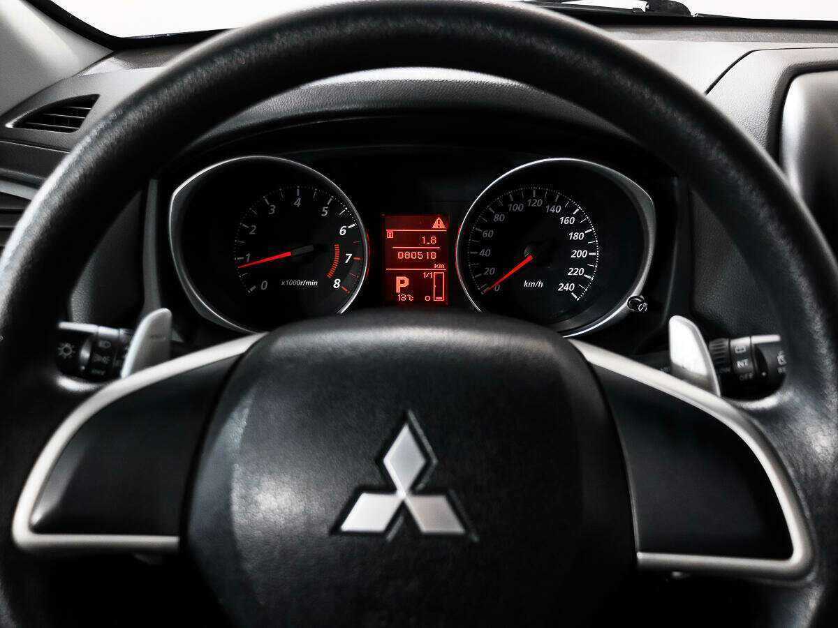 Купить Mitsubishi ASX с пробегом. Фото: #13