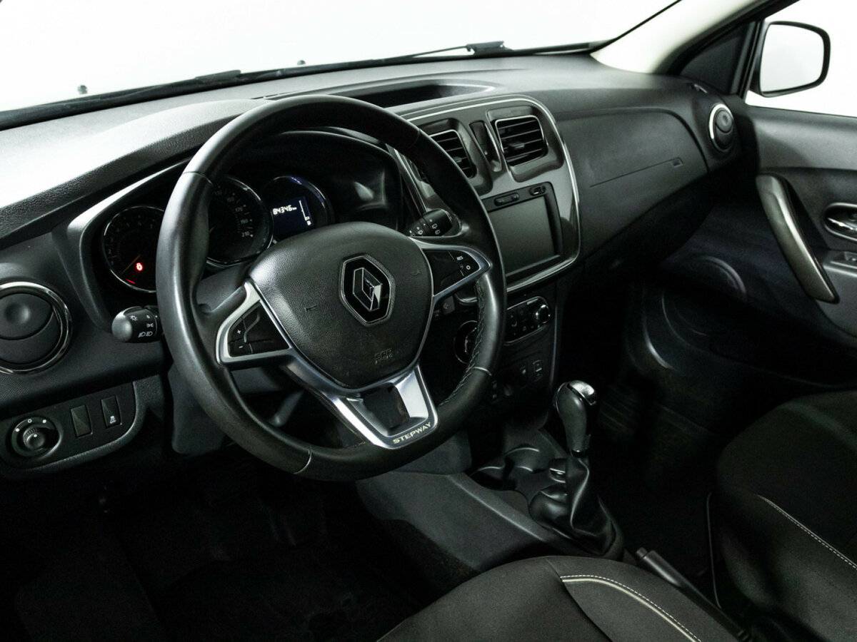 Купить Renault Sandero с пробегом. Фото: #21