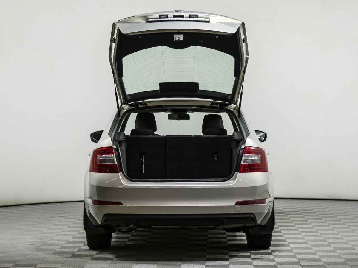 Купить Skoda Octavia с пробегом. Фото: #11
