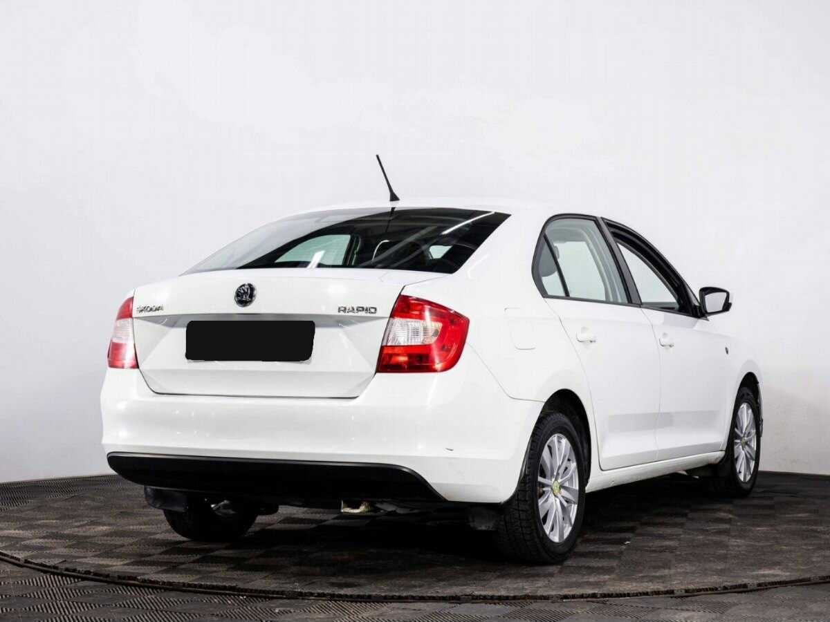 Купить Skoda Rapid с пробегом. Фото: #5