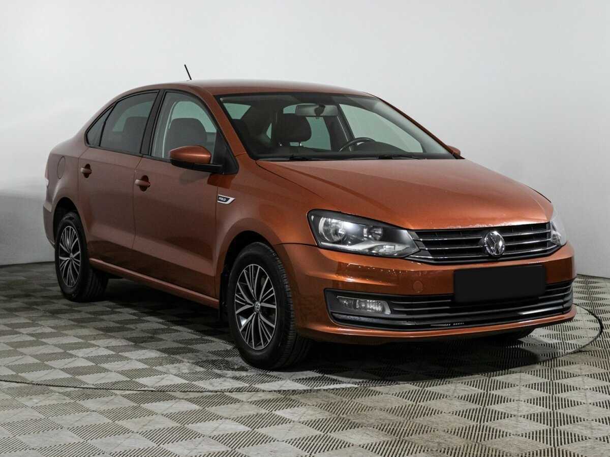 Купить Volkswagen Polo с пробегом. Фото: #2