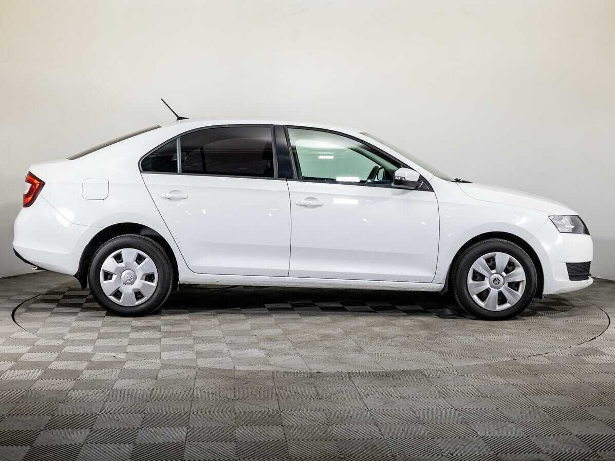 Купить Skoda Rapid с пробегом. Фото: #3